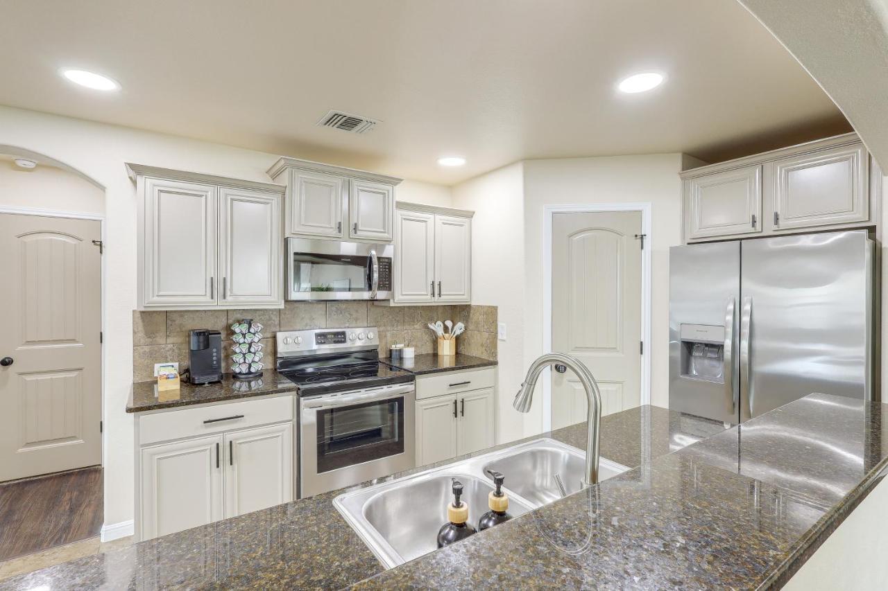 Modern Killeen Vacation Rental With Private Patio! Exterior photo