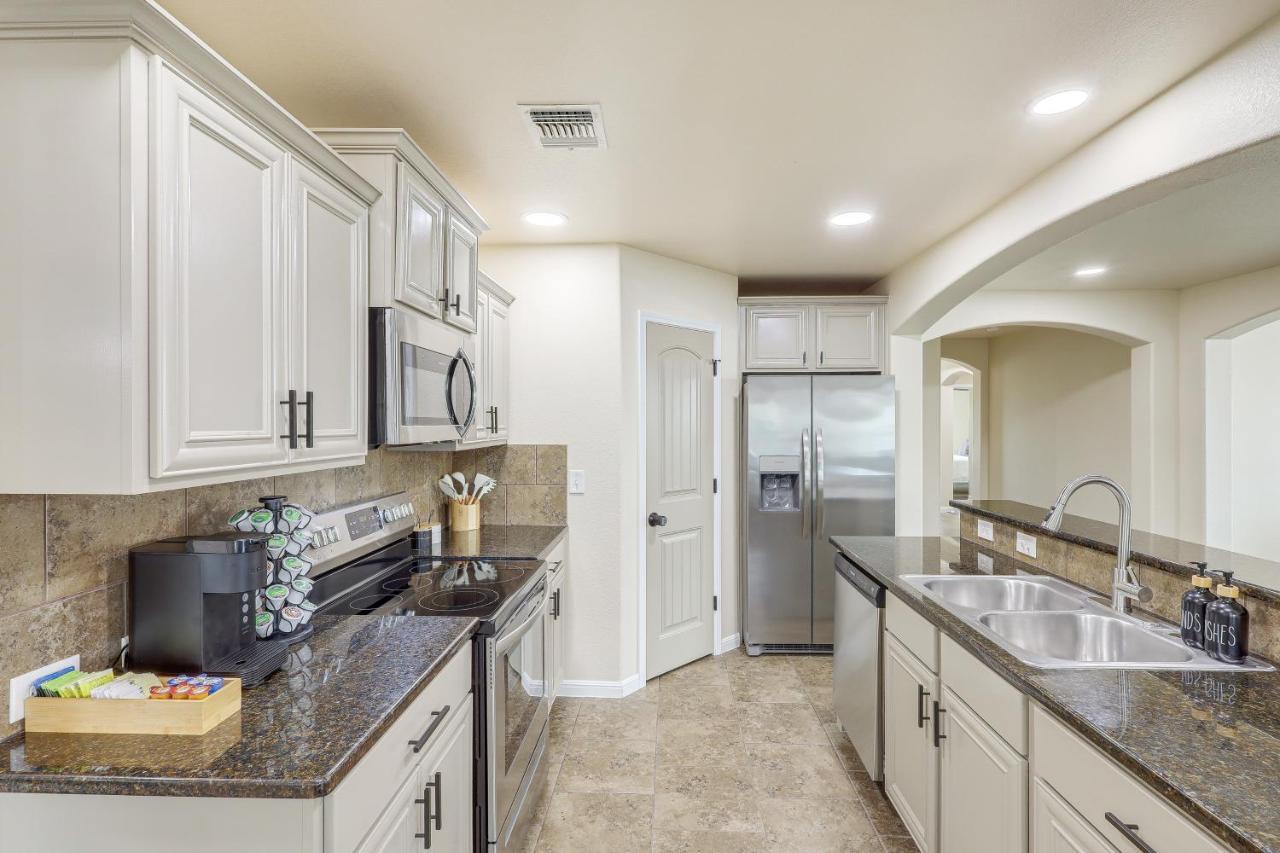 Modern Killeen Vacation Rental With Private Patio! Exterior photo